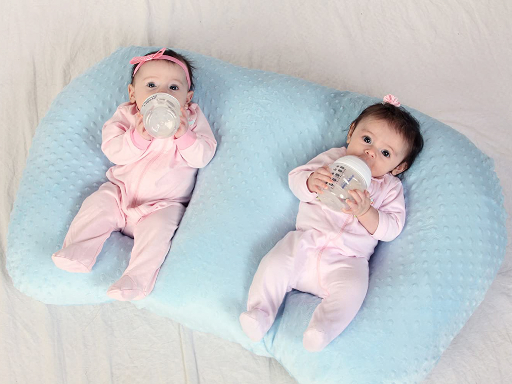 Best products for parents of twins and multiples - Twin Z Pillow